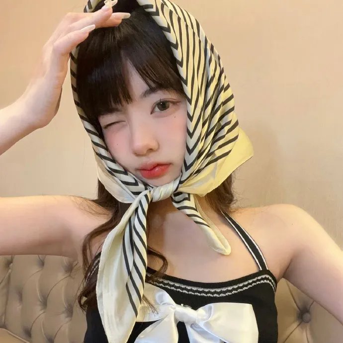 秋光乍泄